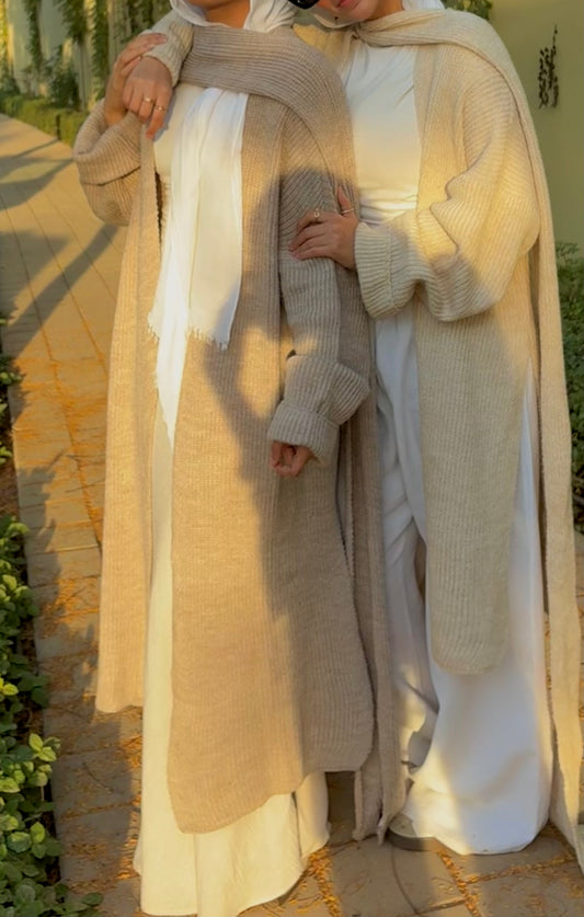 Layen — The Knit Cardigan & Scarf Set in Greyish Beige