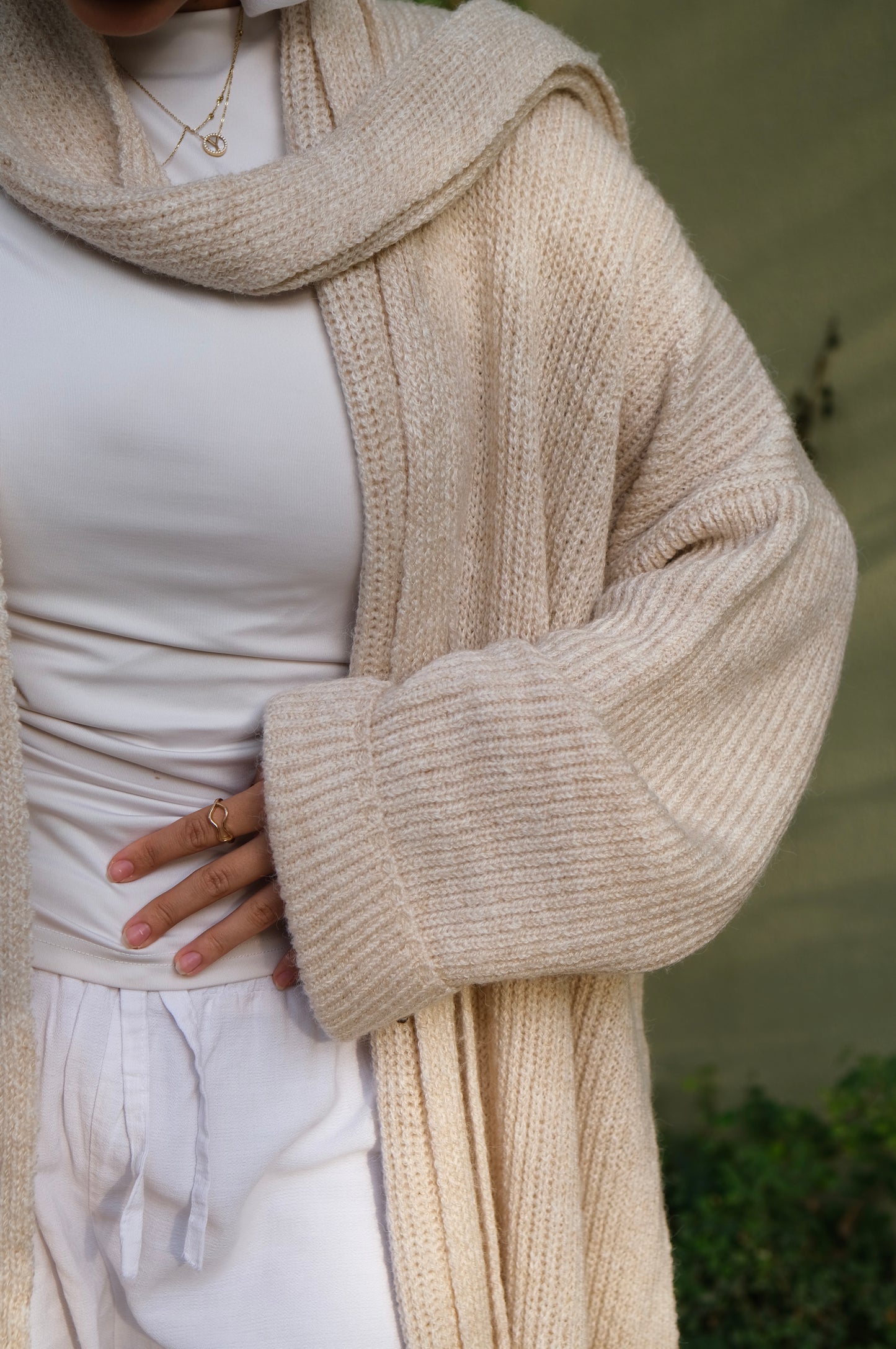Layen — The Knit Cardigan & Scarf Set in Cream